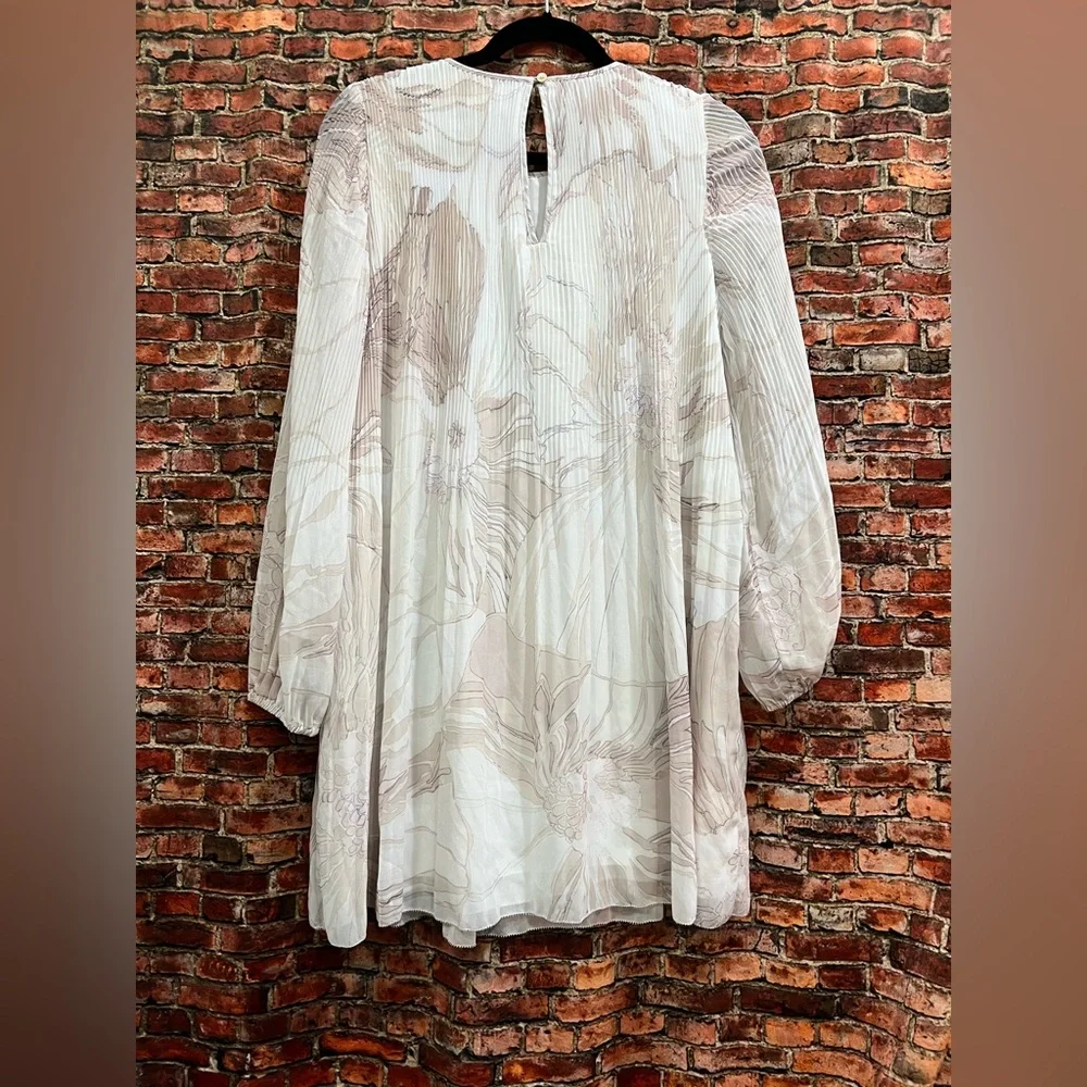 Aritzia Wilfred Daydreamer Mini Dress BIRCH BLANC/BOULEAU‎ PALE Floral Romance - Picture 5 of 10